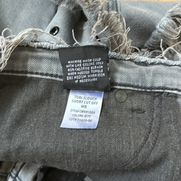 Hudson Tori Slouch Cut Off Shorts - Picture 5 of 11